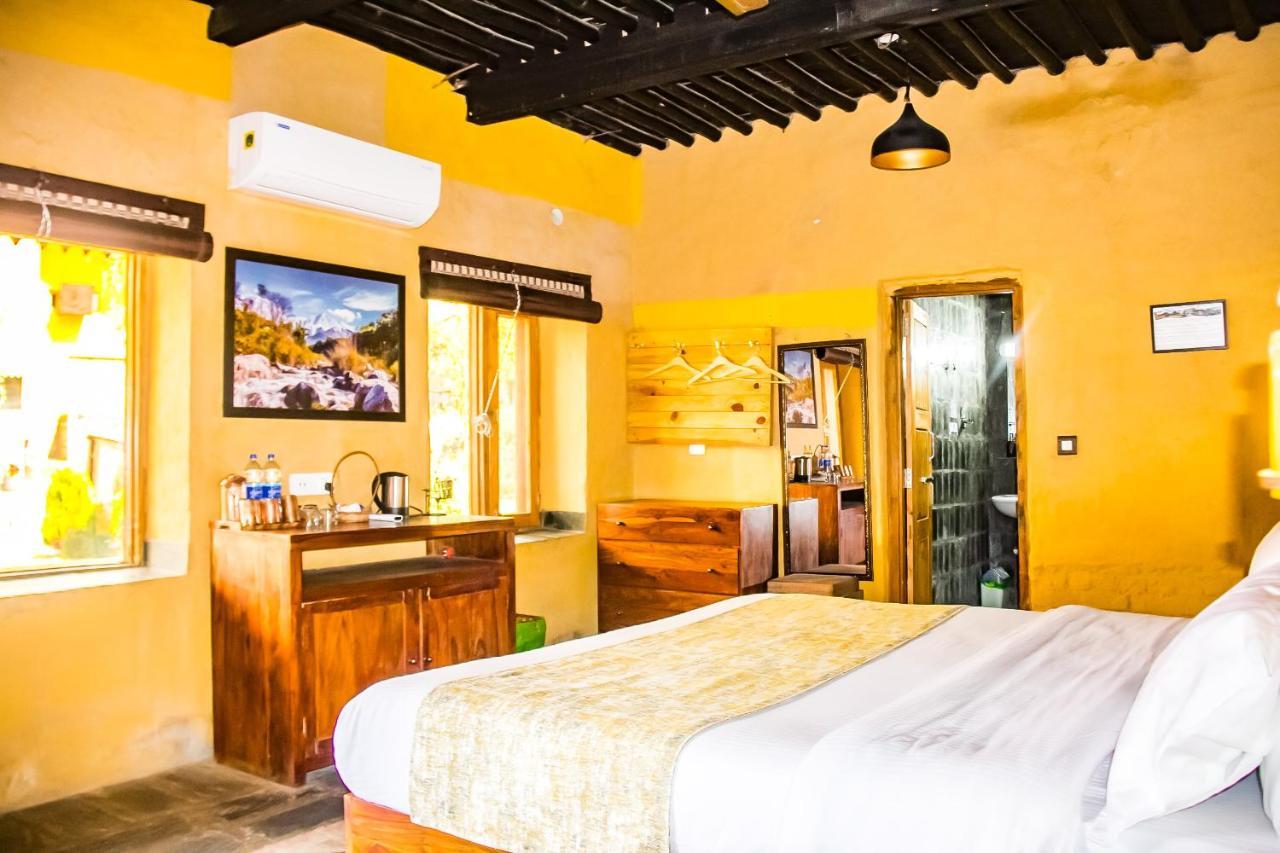 Prakriti Aalay - Riverside Mountain View Boutique Eco Resort Dharamszala Kültér fotó