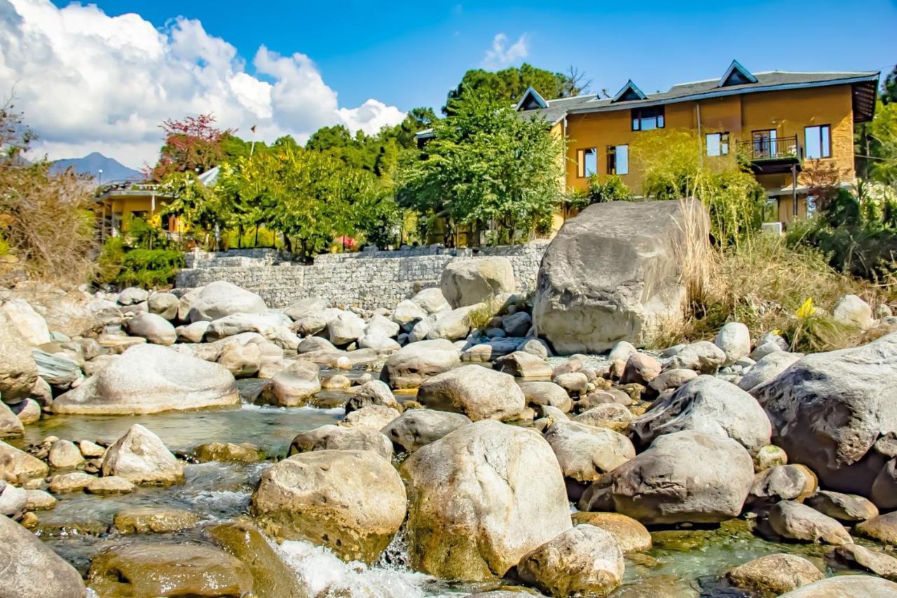 Prakriti Aalay - Riverside Mountain View Boutique Eco Resort Dharamszala Kültér fotó