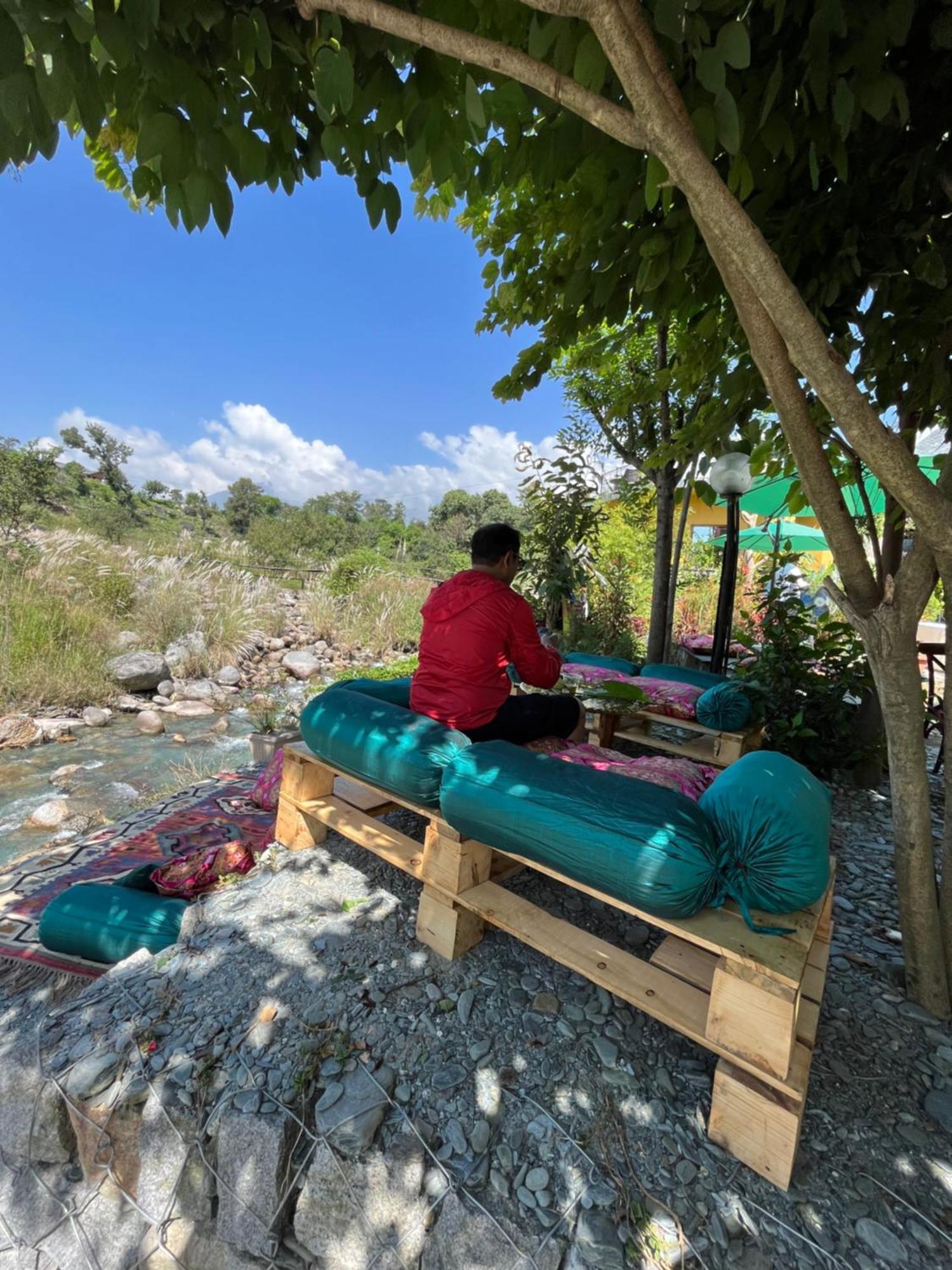 Prakriti Aalay - Riverside Mountain View Boutique Eco Resort Dharamszala Kültér fotó