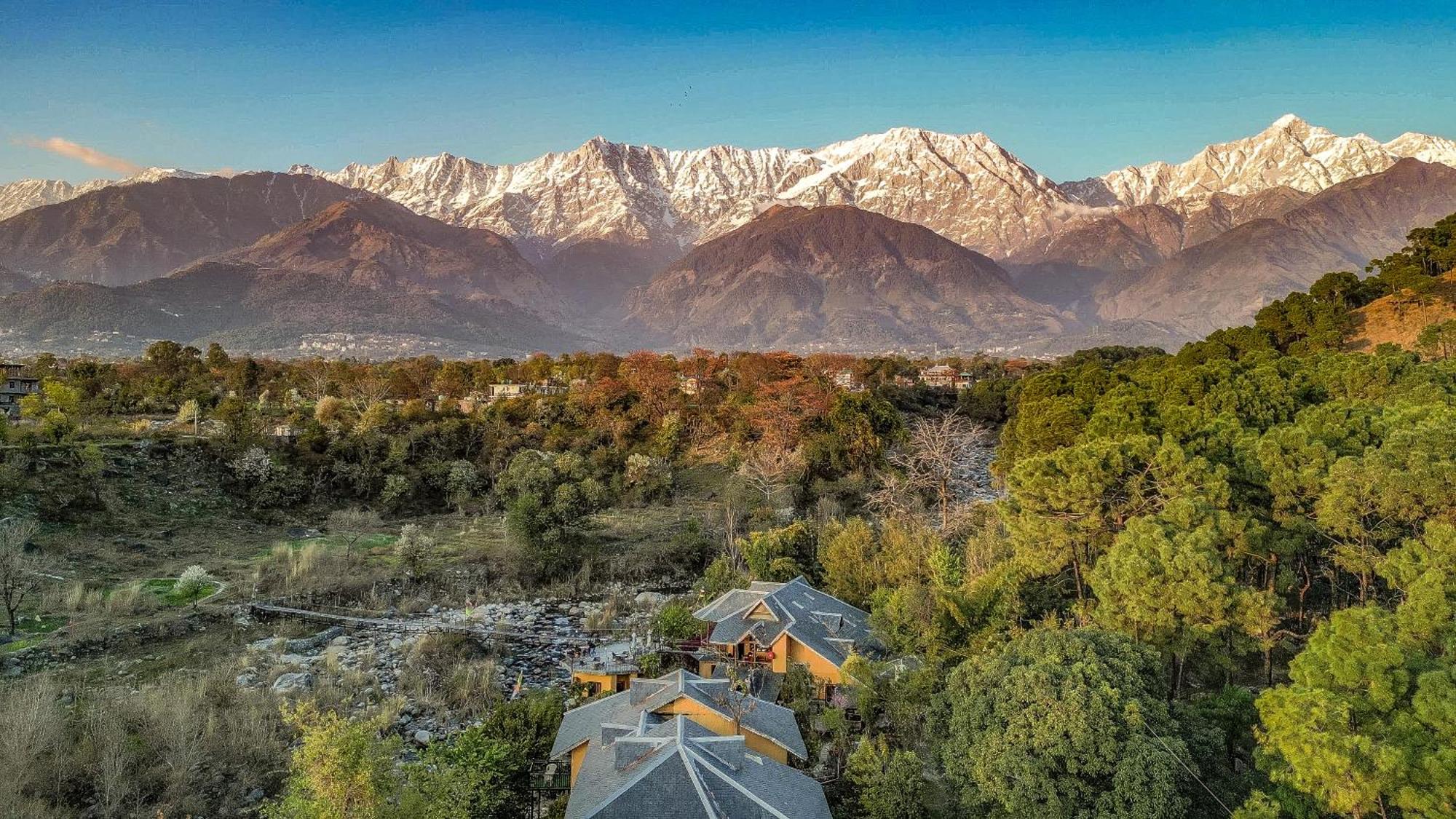 Prakriti Aalay - Riverside Mountain View Boutique Eco Resort Dharamszala Kültér fotó