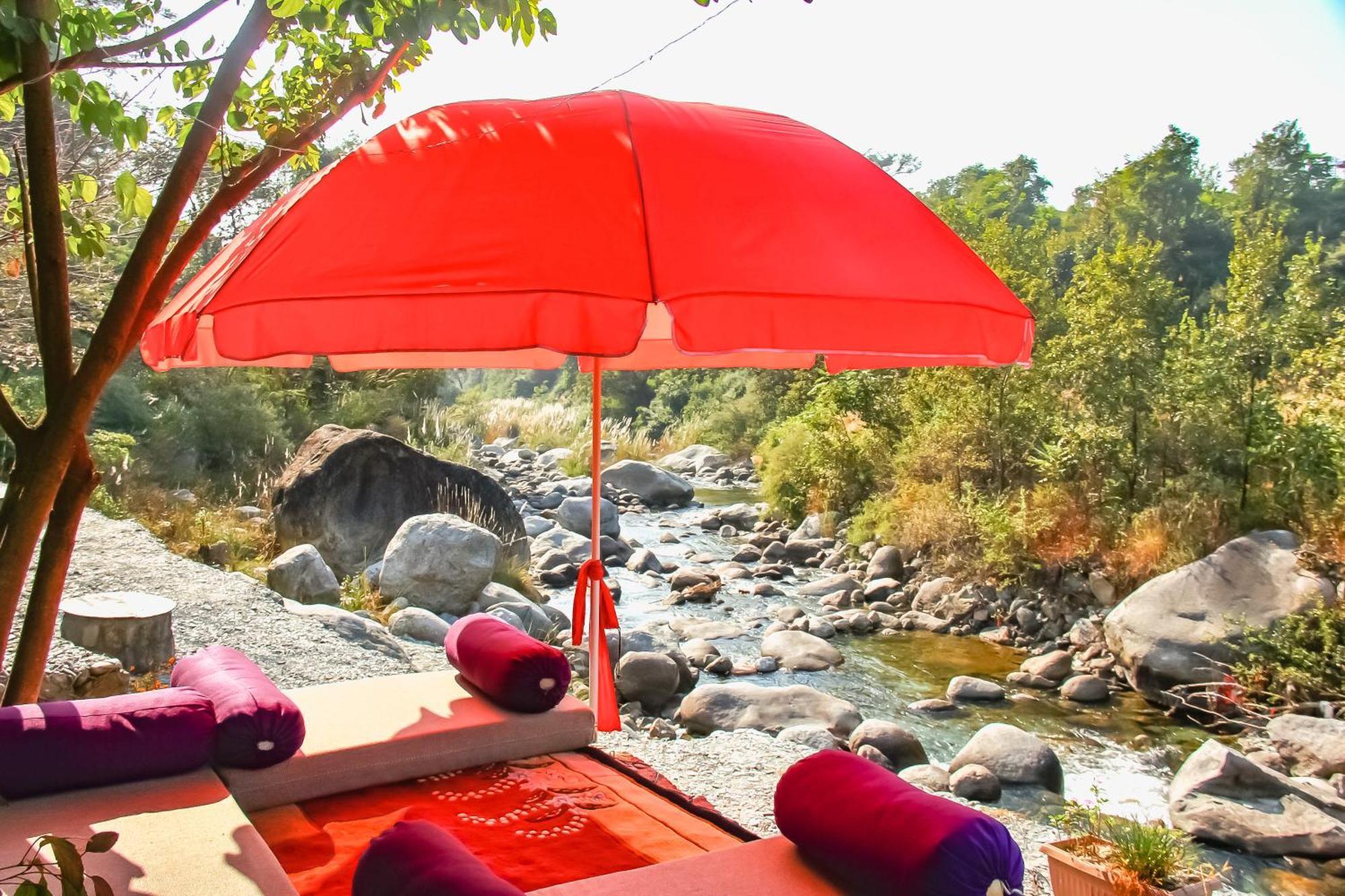 Prakriti Aalay - Riverside Mountain View Boutique Eco Resort Dharamszala Kültér fotó
